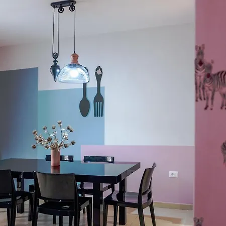 Apartment New Bazaar Stylish In Tirana's Heart *