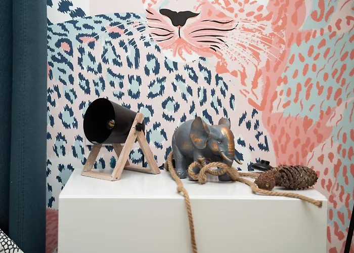 New Bazaar Stylish In Tirana's Heart شقة *