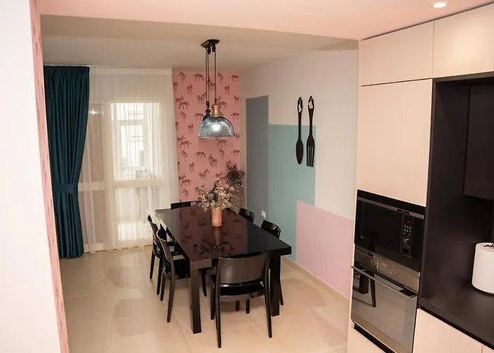 New Bazaar Stylish In Tirana's Heart