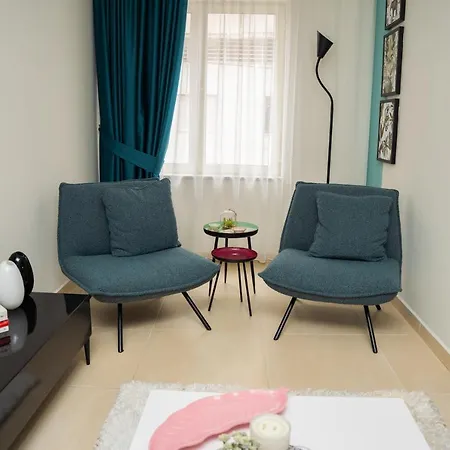 Apartment New Bazaar Stylish In Tirana's Heart Tirana