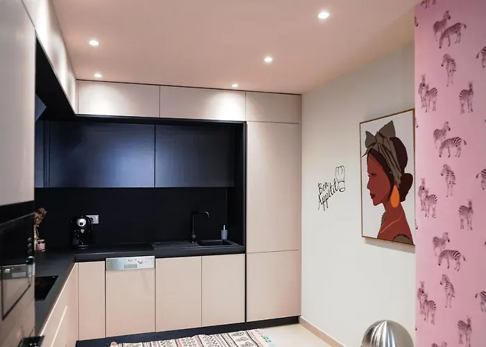 New Bazaar Stylish In Tirana's Heart * Tirana